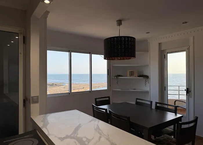 Formidable Seaview * 또레비에하